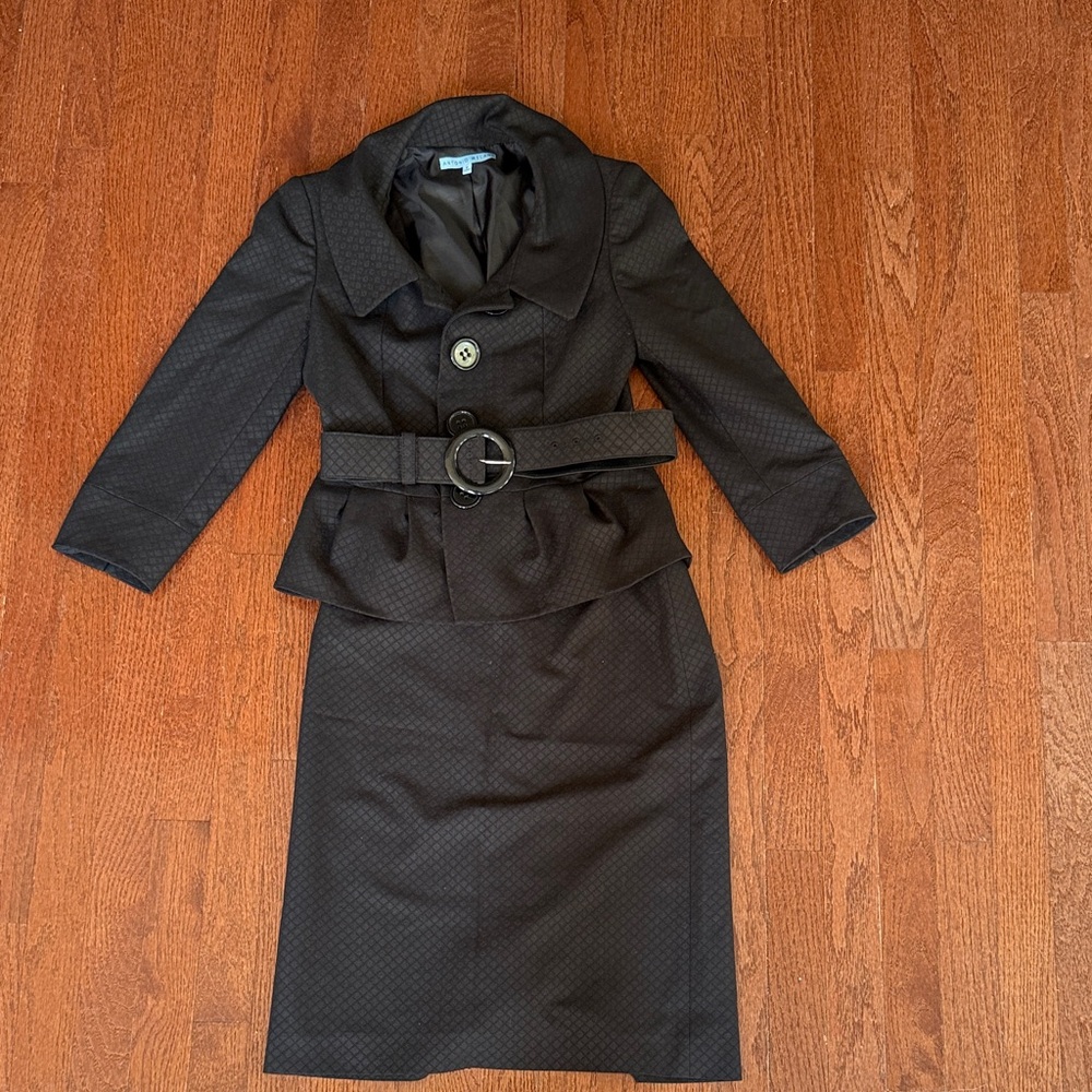Elegant Formal Black Women's Jacket & Pencil Skirt Suit